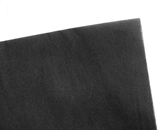 Netkaná textilie černá 45g/m2  5 x 1,6 m
